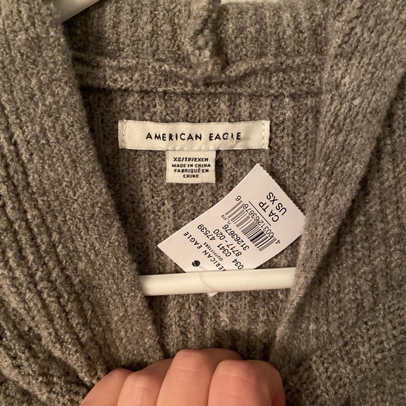 Crop hoodie - Picture 2 of 2